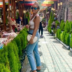 Meet your Posher, Alysha